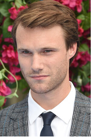 Hugh Skinner,